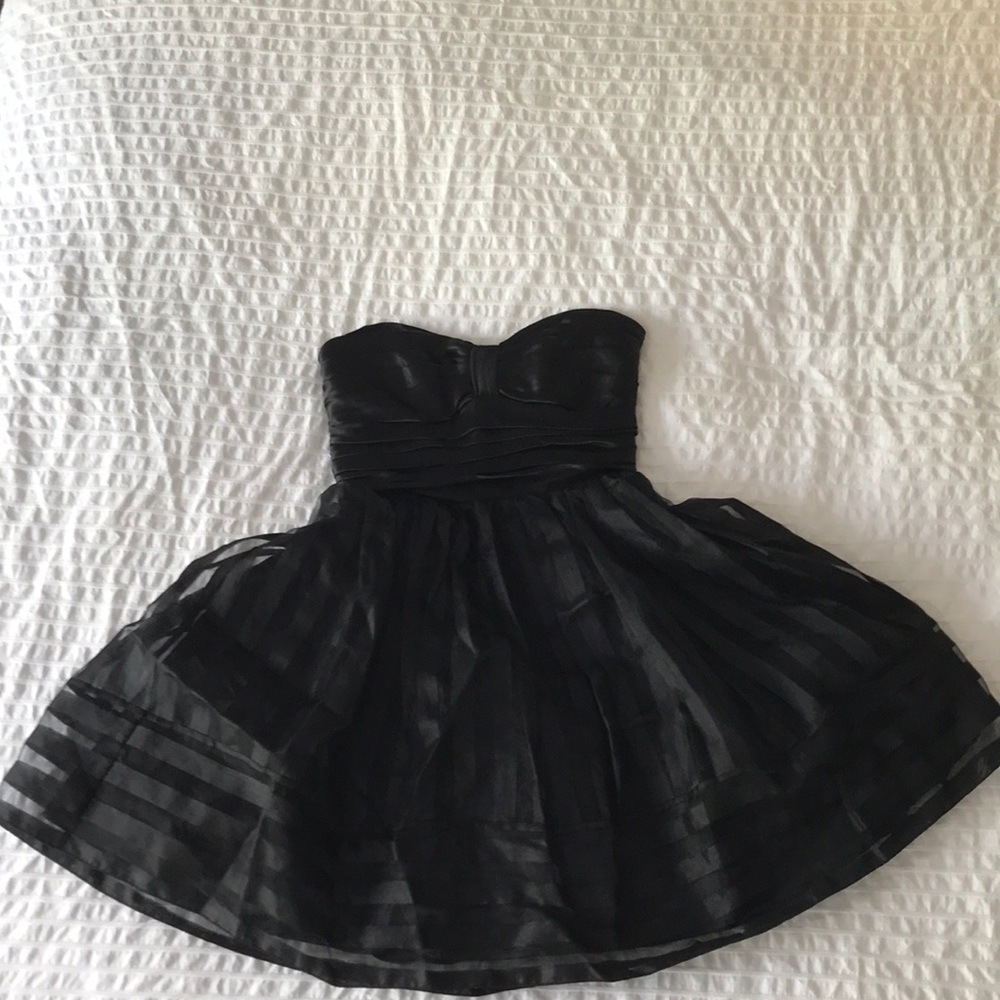 Betsy Johnson black sweetheart party dress